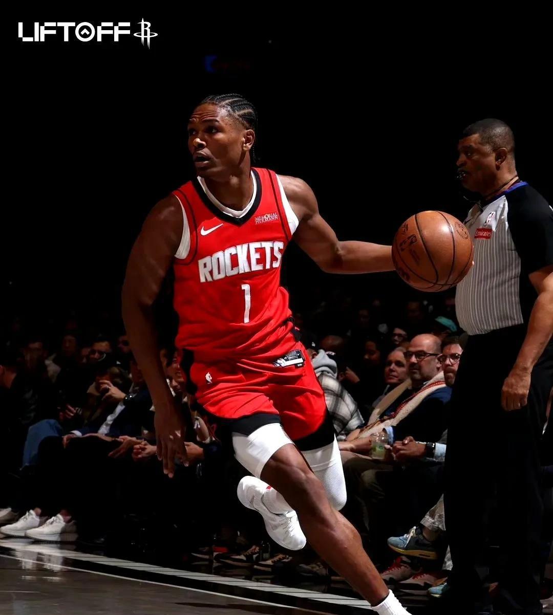 2025足球世俱杯-火箭惨遭黄蜂反超，NBA季前赛四连败的简单介绍